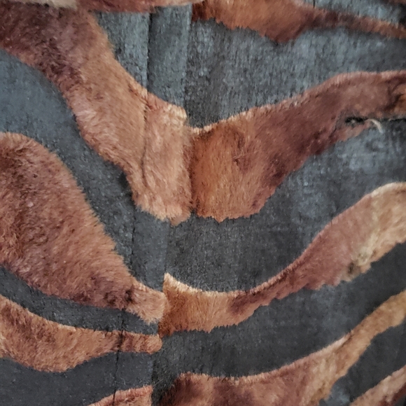 Jacket - Picture 1 of 5